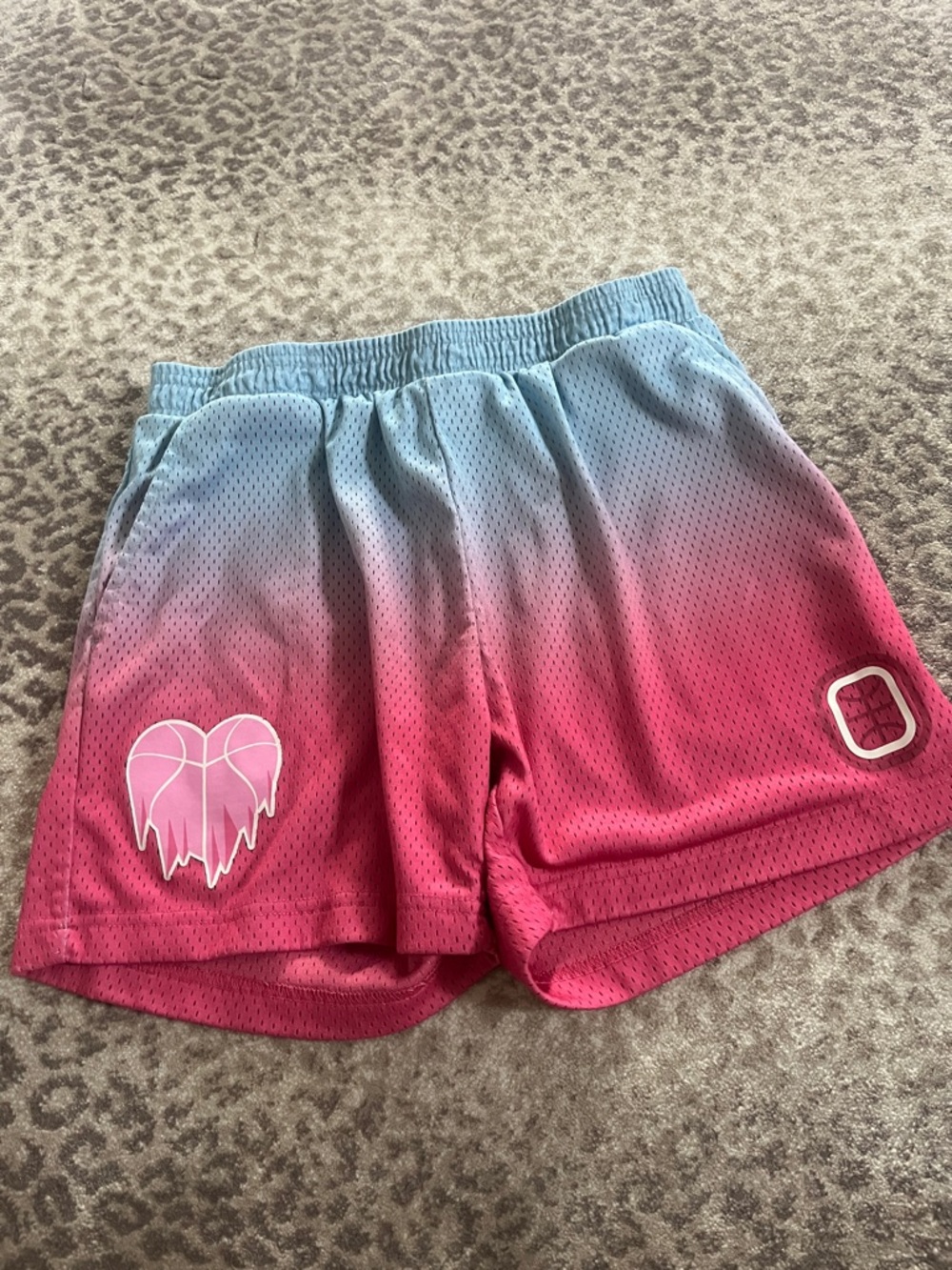 Overtime shorts
Men's small